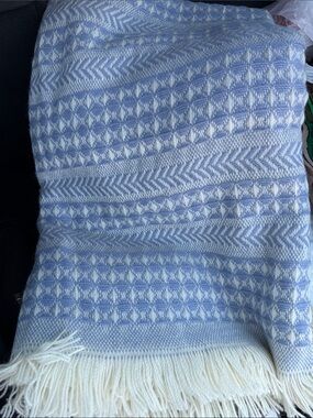 Vintage Pendleton periwinkle Blue and Cream  throw blanket